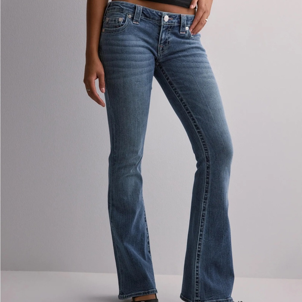 🧘🏻‍♀️True Religion flare jeans painted pocket size 28